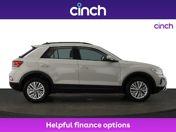 Used Volkswagen T-Roc 2022 for sale - 76204563: Photo 2