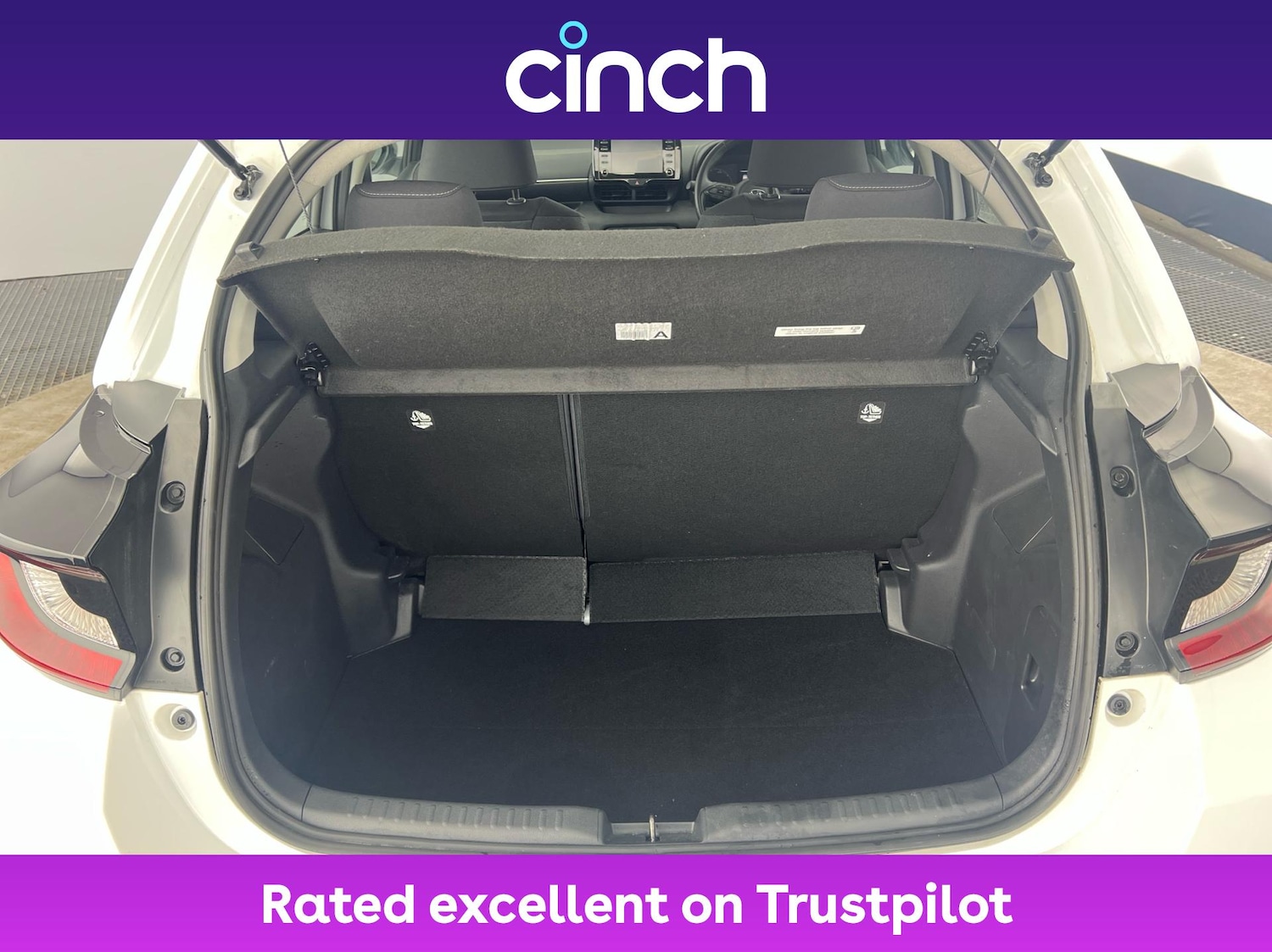 Used Toyota Yaris 2022 for sale - 76508687: Photo 21