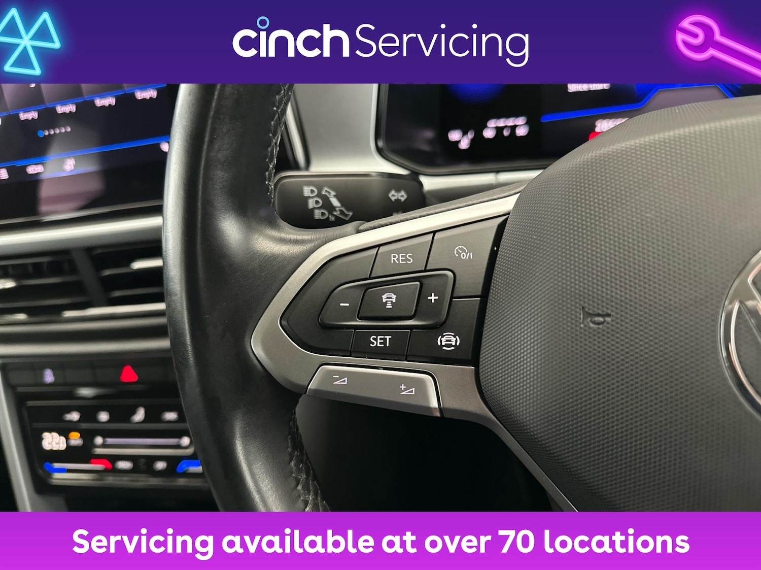 Used Volkswagen T-Roc 2024 for sale - 77054280: Photo 31