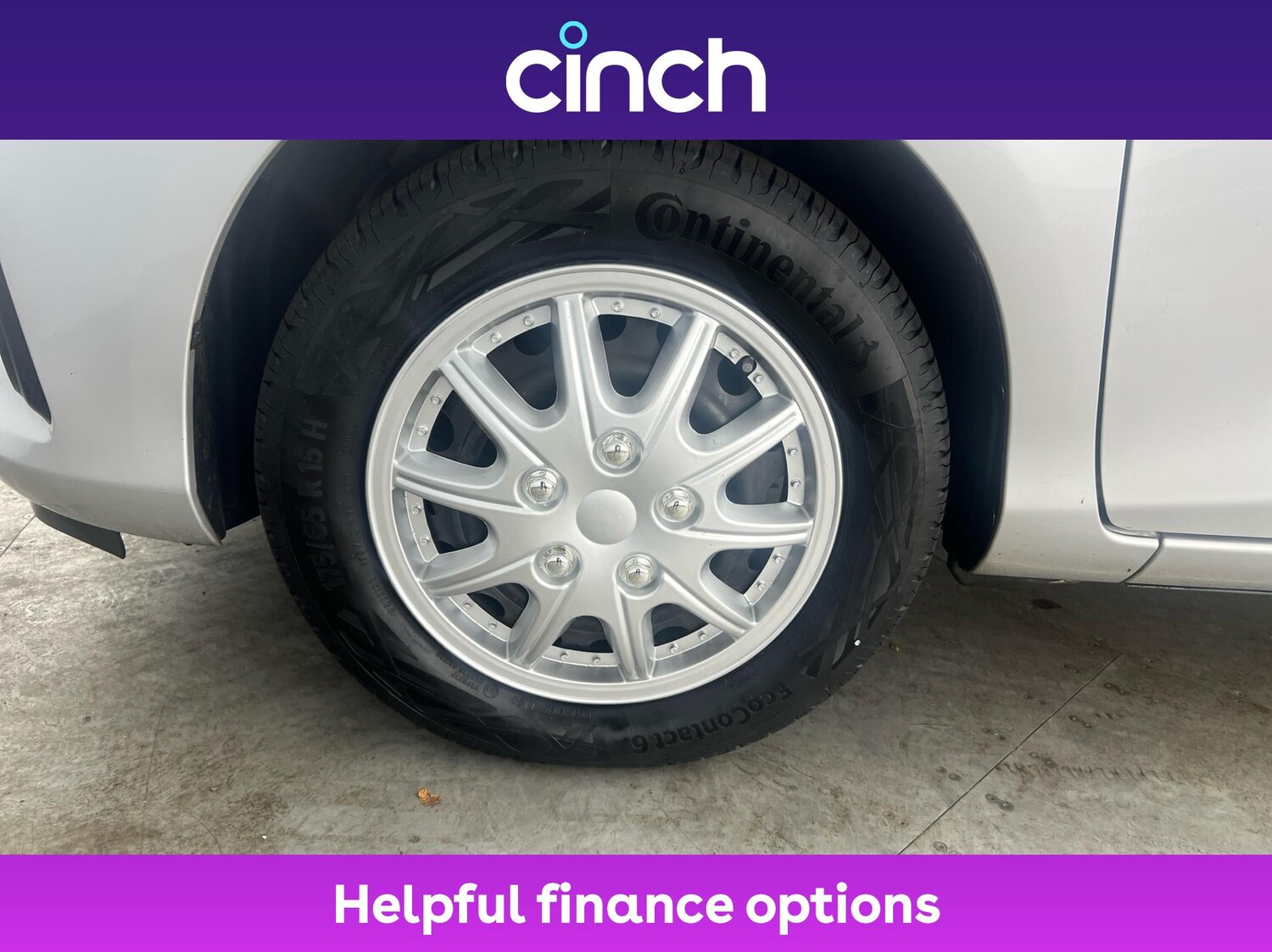 Used Toyota Yaris 2018 for sale - 76954539: Photo 24