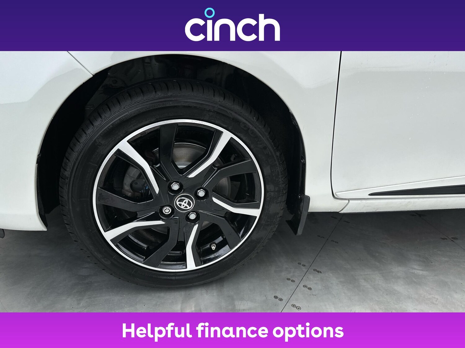 Used Toyota Yaris 2018 for sale - 76685440: Photo 24