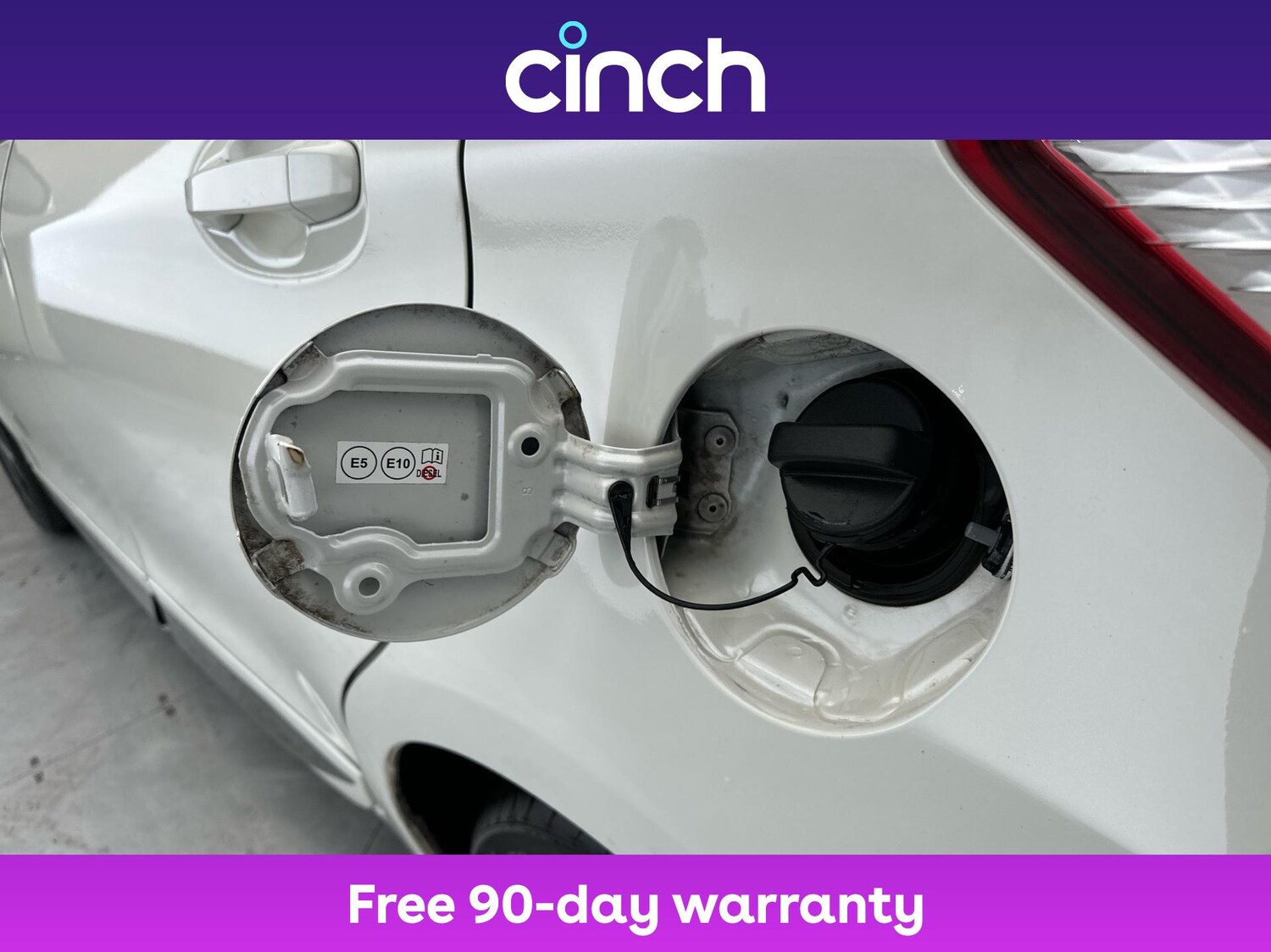 Used Toyota Yaris 2018 for sale - 76685440: Photo 29