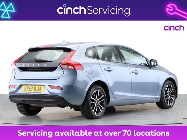 Used Volvo V40 2019 for sale - 76204536: Photo 3