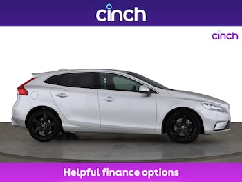 Used Volvo V40 2019 for sale - 75549537: Photo