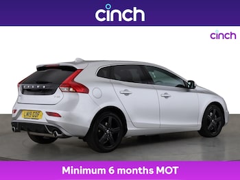 Used Volvo V40 2019 for sale - 75549537: Photo