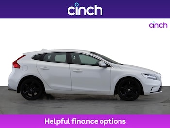 Used Volvo V40 2018 for sale - 77067955: Photo