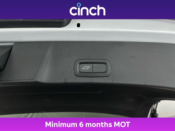 Used Volvo XC40 2021 for sale - 76285700: Photo 32