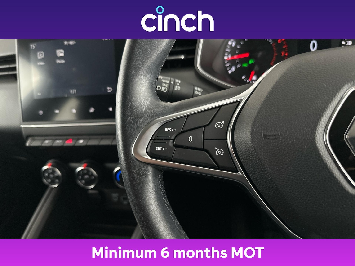 Used Renault Clio 2020 for sale - 76385230: Photo 32