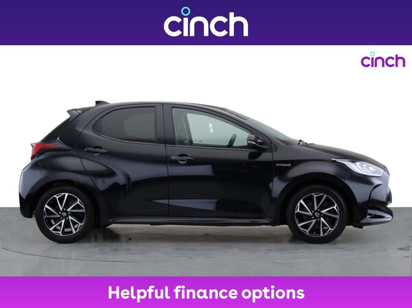 Used Toyota Yaris 2021 for sale - 76242003: Photo 2