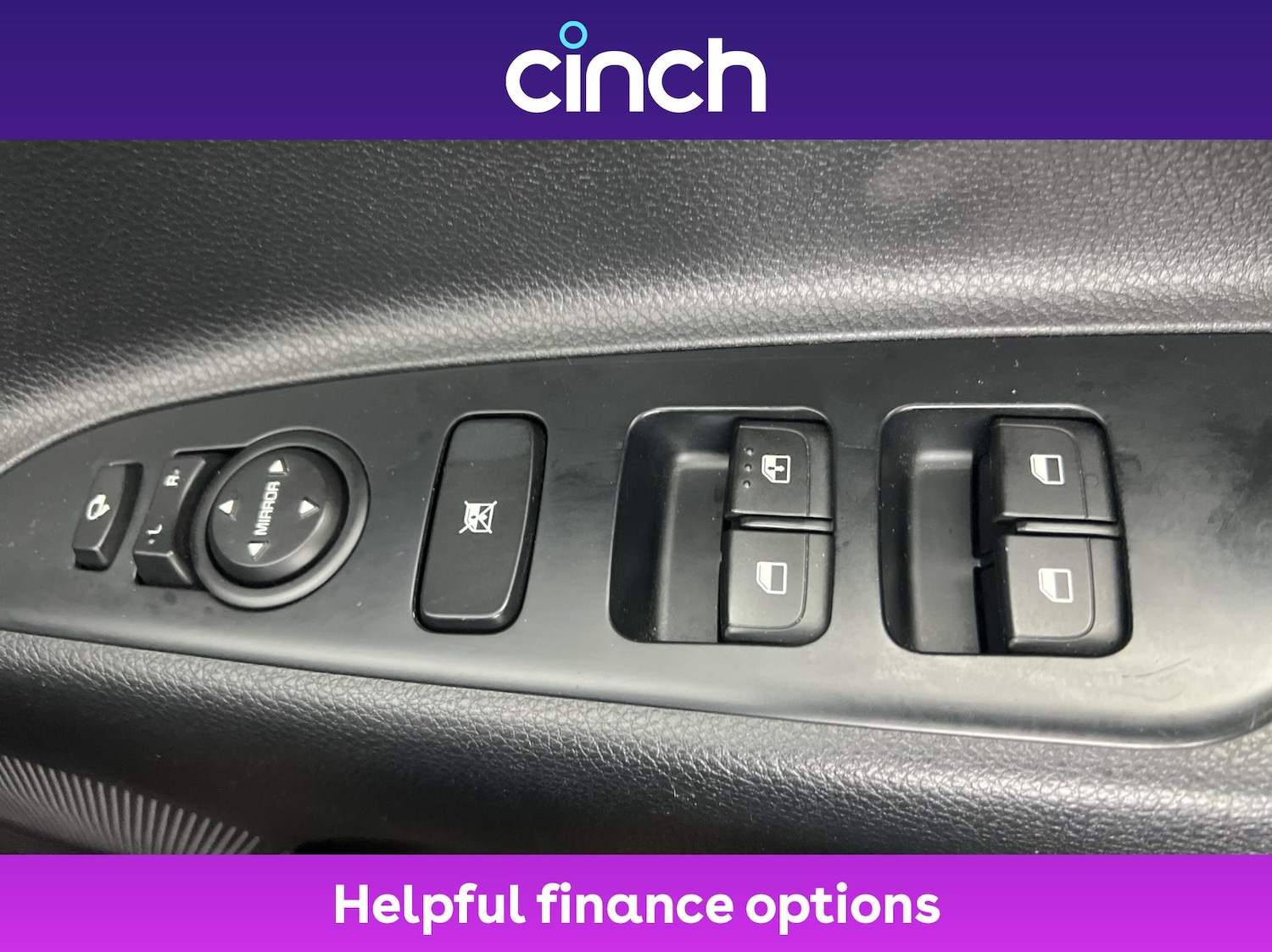 Used Kia Stonic 2018 for sale - 76901598: Photo 35