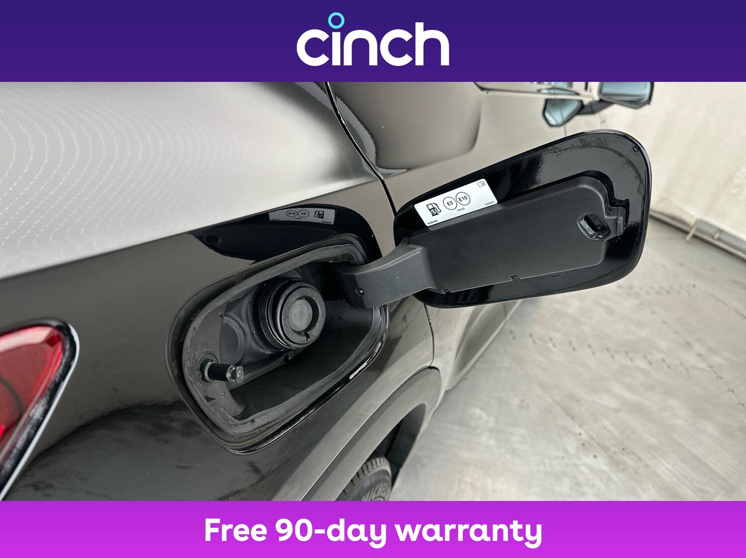 Used Volvo XC40 2022 for sale - 76641527: Photo 29