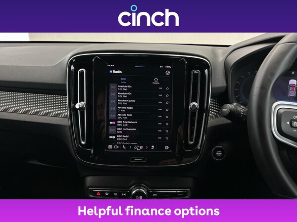 Used Volvo XC40 2024 for sale - 76250385: Photo 17