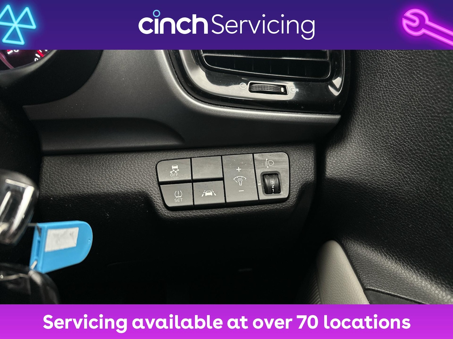 Used Kia Stonic 2020 for sale - 76197584: Photo 31