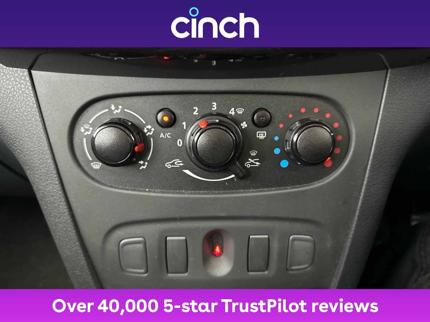 Used Dacia Sandero Stepway 2020 for sale - 76888904: Photo 33