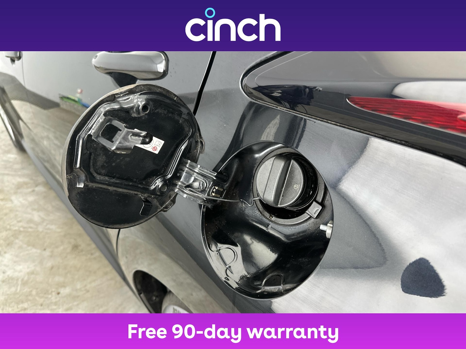 Used Toyota Yaris 2021 for sale - 76445447: Photo 29