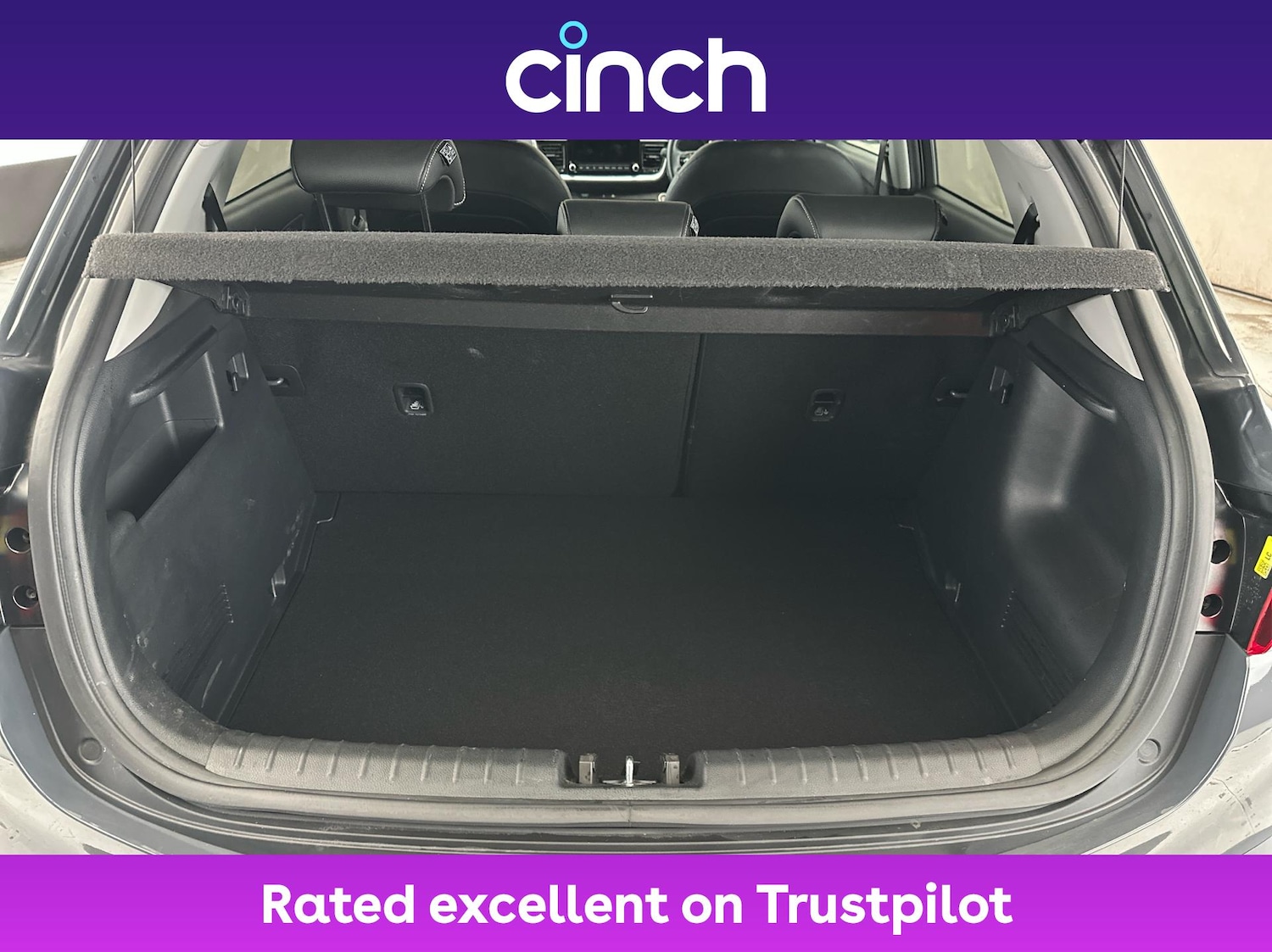 Used Kia Stonic 2023 for sale - 76389945: Photo 21