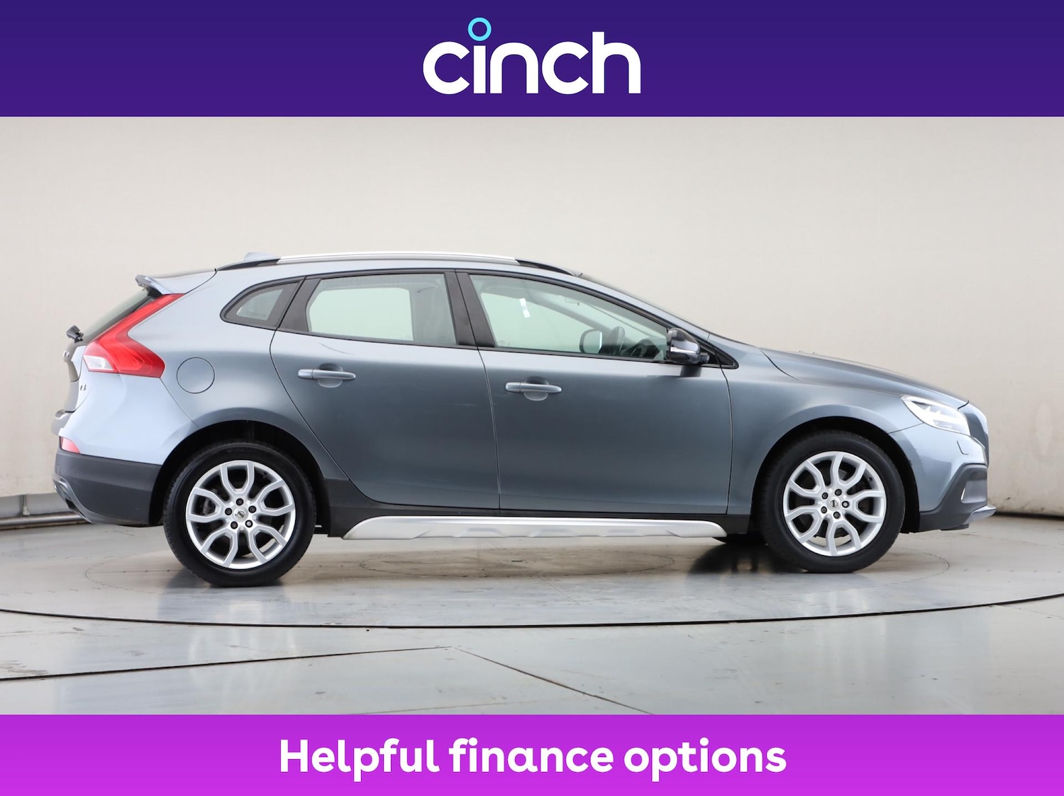 Used Volvo V40 2017 for sale - 77053505: Photo 2