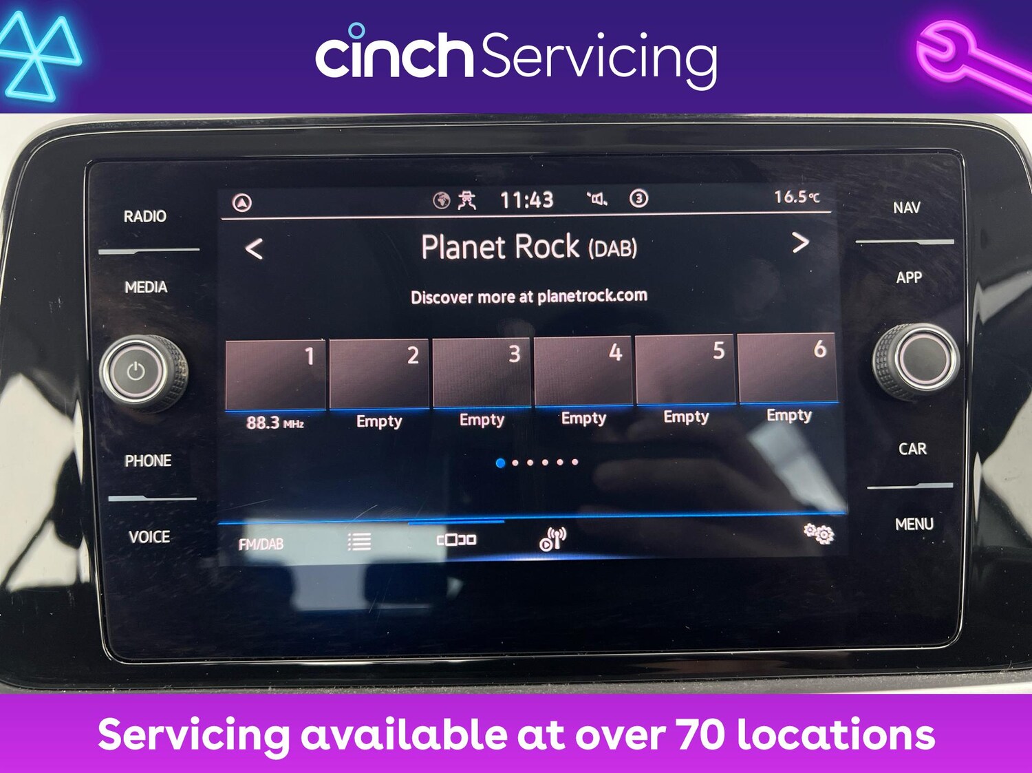 Used Volkswagen T-Roc 2023 for sale - 76379819: Photo 31