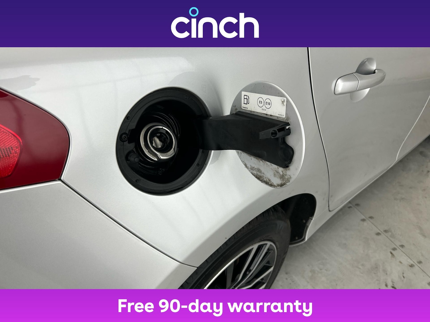 Used Volvo V40 2018 for sale - 76739266: Photo 29