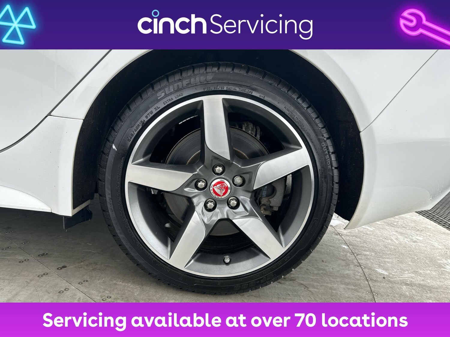 Used Jaguar XE 2019 for sale - 76539776: Photo 26