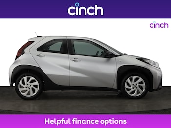 Used Toyota Aygo X 2022 for sale - 75987953: Photo 2