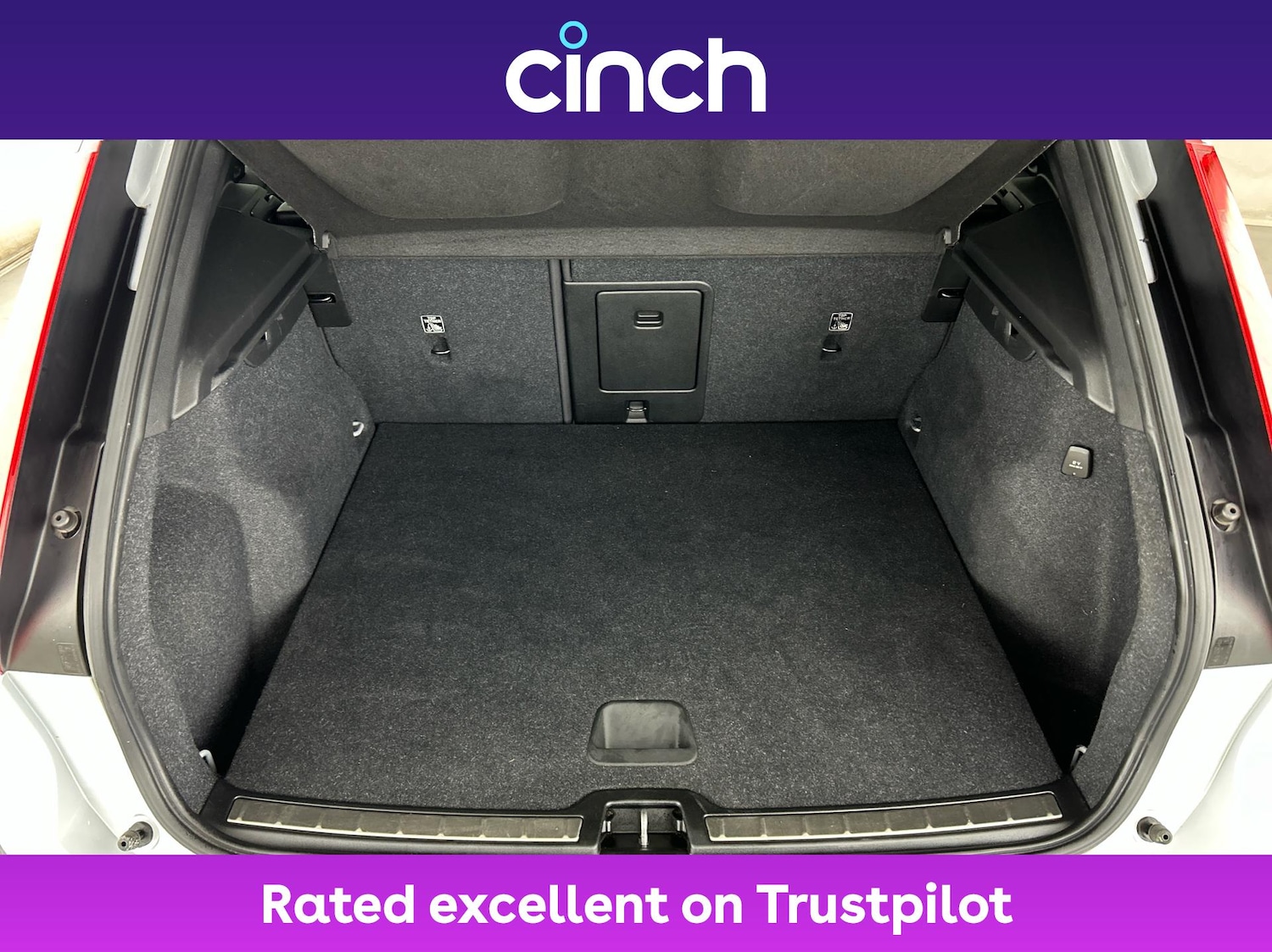 Used Volvo XC40 2022 for sale - 76376567: Photo 21