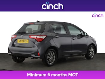 Used Toyota Yaris 2017 for sale - 75613413: Photo