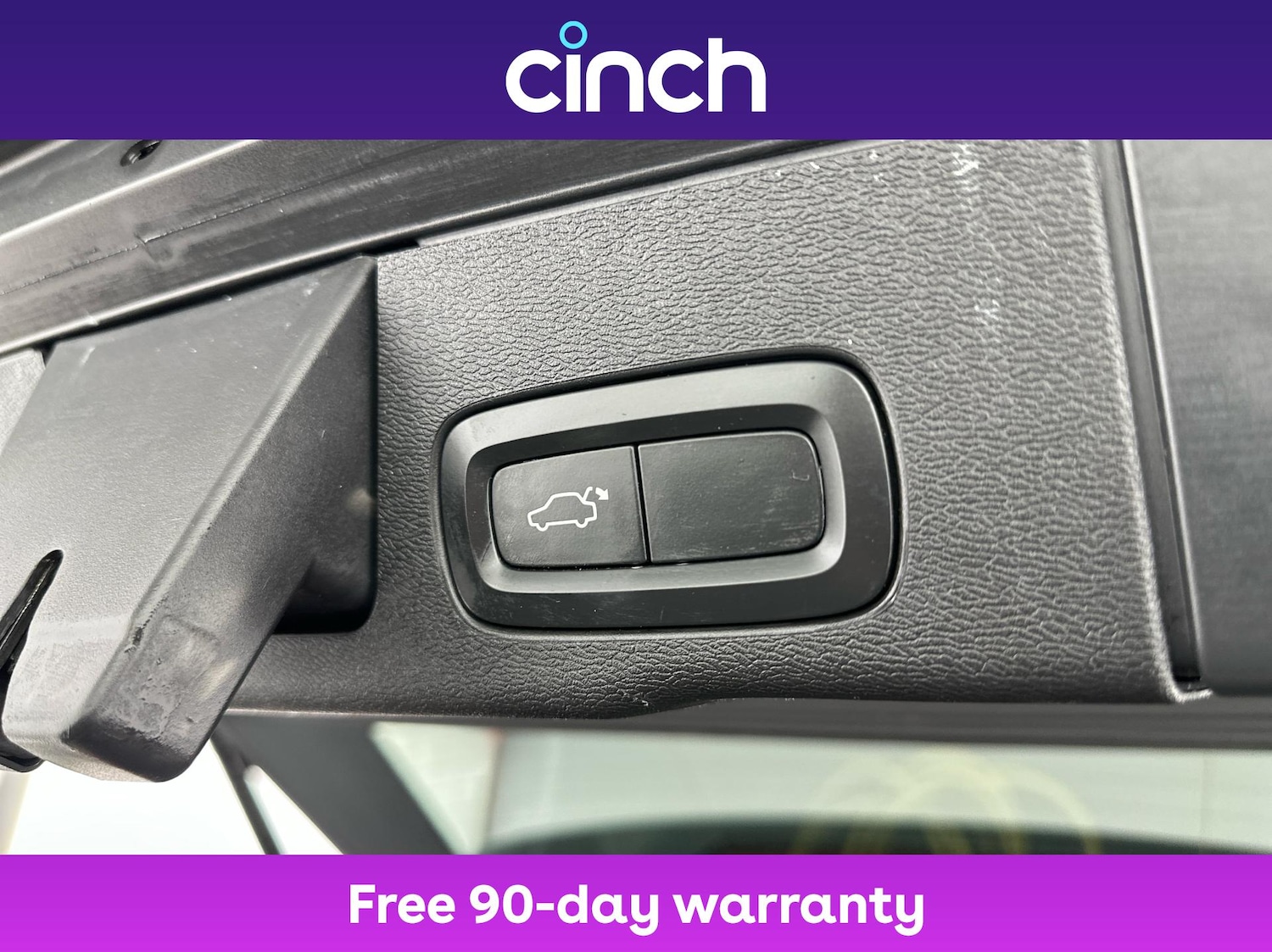 Used Volvo XC60 2018 for sale - 76942998: Photo 34