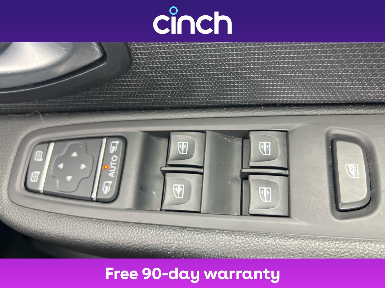 Used Renault Clio 2018 for sale - 76949963: Photo 39