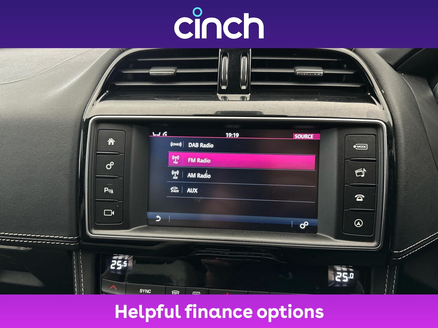 Used Jaguar F-Pace 2018 for sale - 76966872: Photo 17