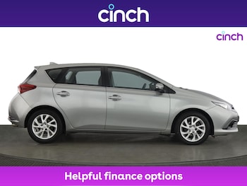 Used Toyota Auris 2017 for sale - 76385228: Photo