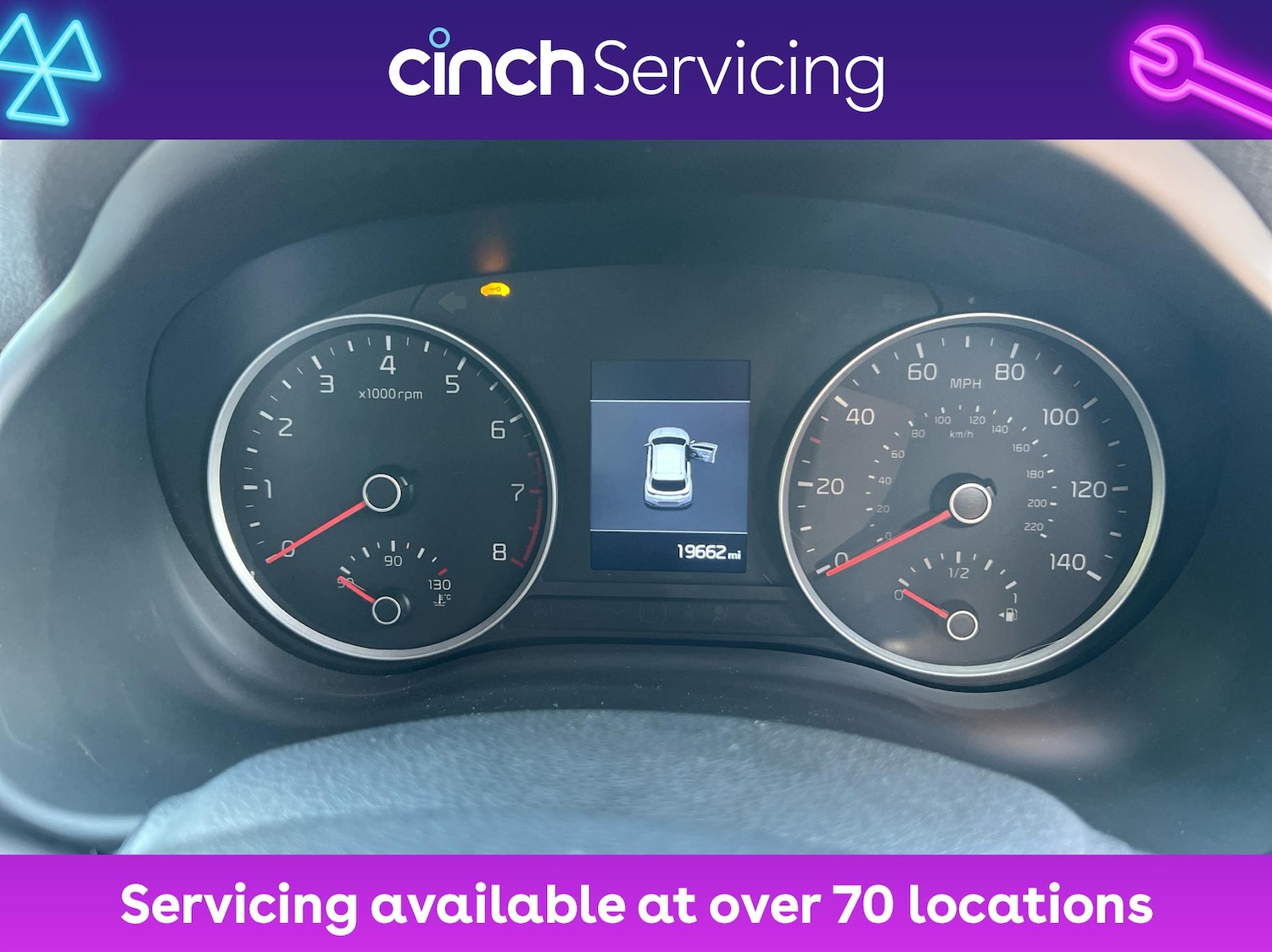 Used Kia Stonic 2018 for sale - 76480629: Photo 18