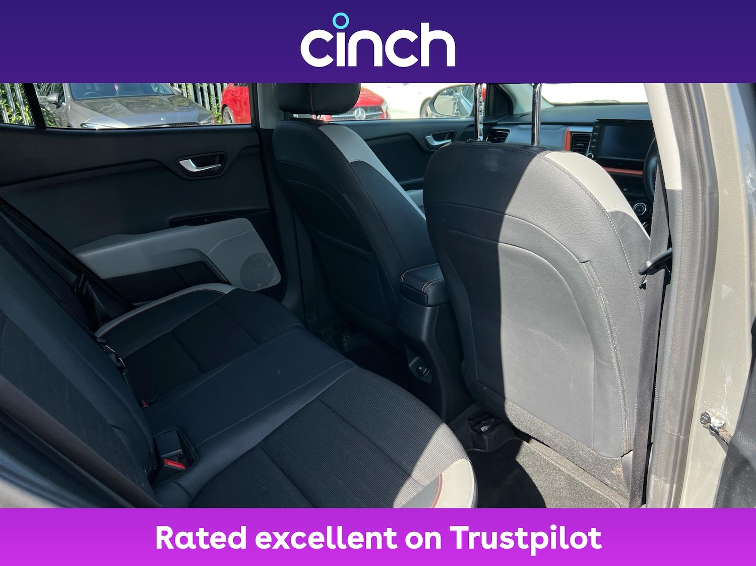 Used Kia Stonic 2018 for sale - 76480629: Photo 38