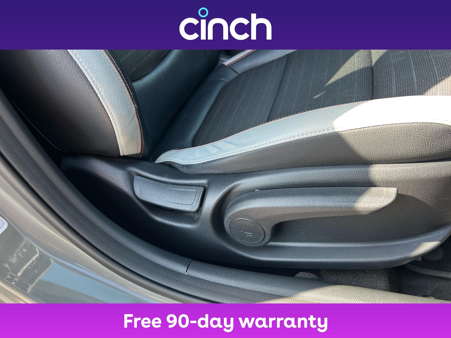 Used Kia Stonic 2018 for sale - 76480629: Photo 39