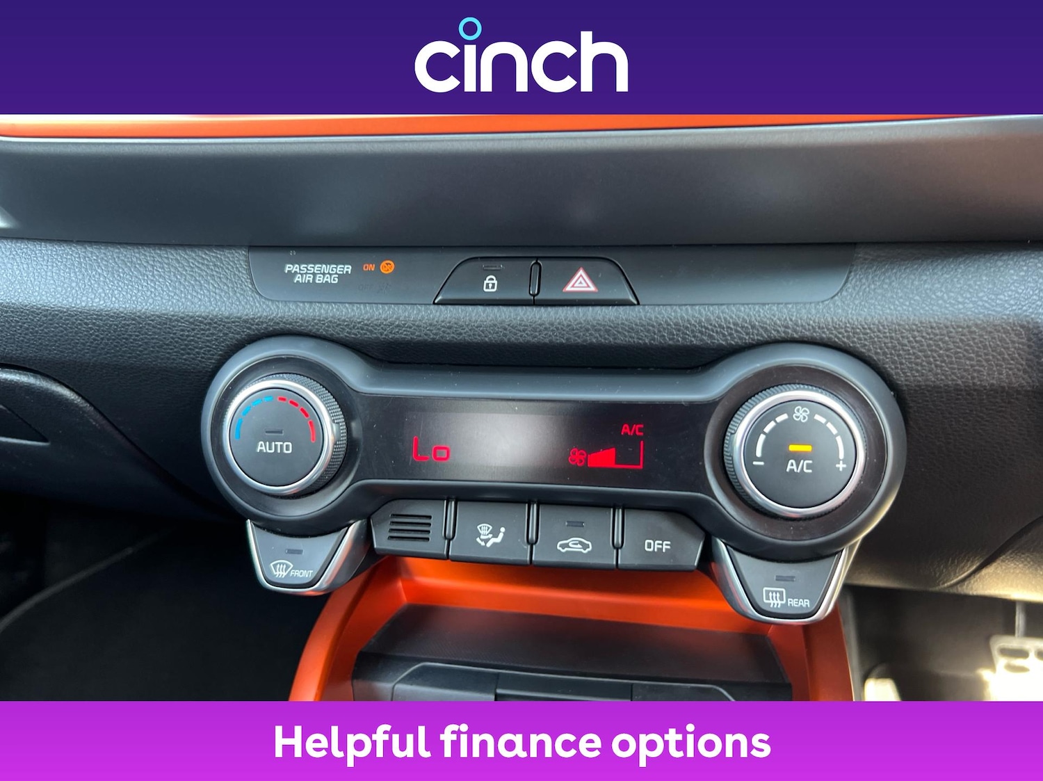 Used Kia Stonic 2018 for sale - 76480629: Photo 45