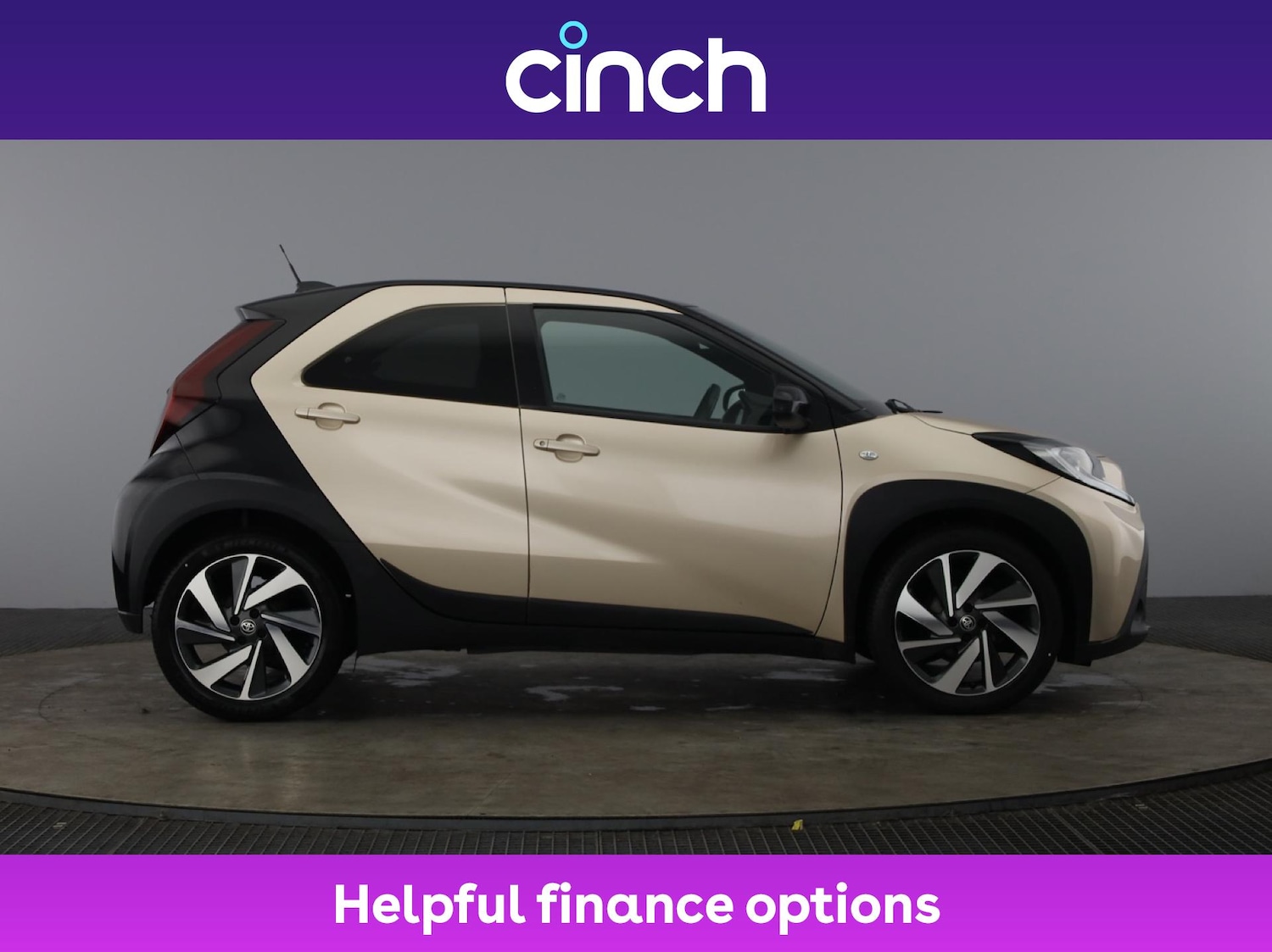 Used Toyota Aygo X 2022 for sale - 76847832: Photo 2