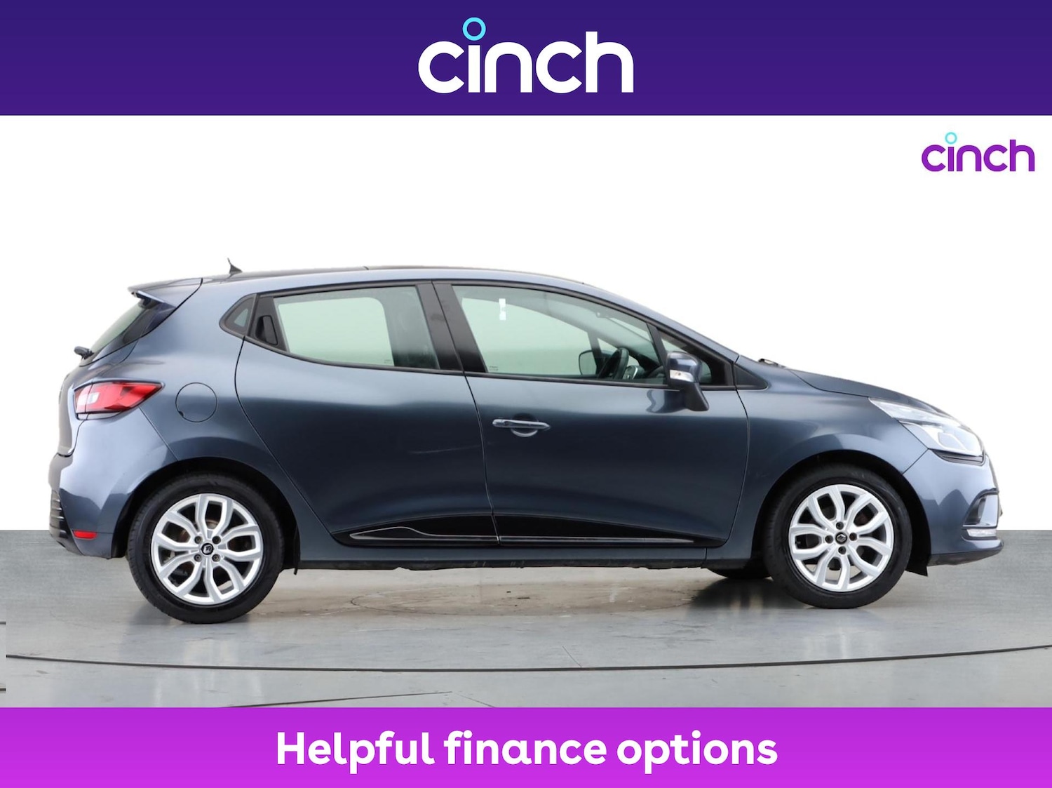 Used Renault Clio 2019 for sale - 76641496: Photo 2