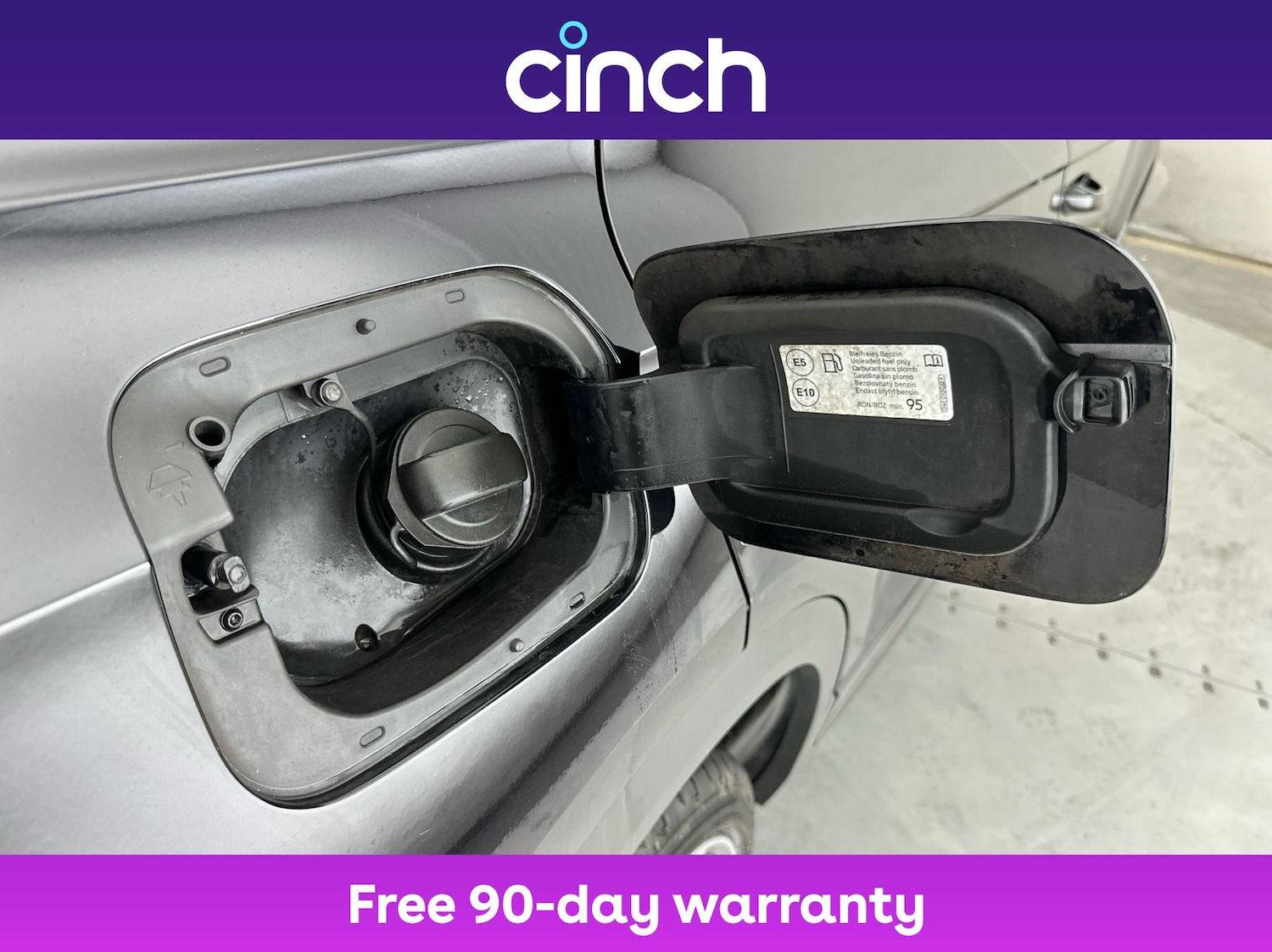 Used Volkswagen T-Roc 2021 for sale - 76851310: Photo 29