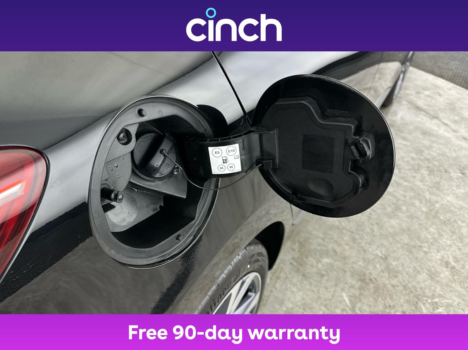 Used Renault Clio 2022 for sale - 76648104: Photo 29