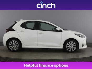 Used Toyota Yaris 2023 for sale - 76241947: Photo 2