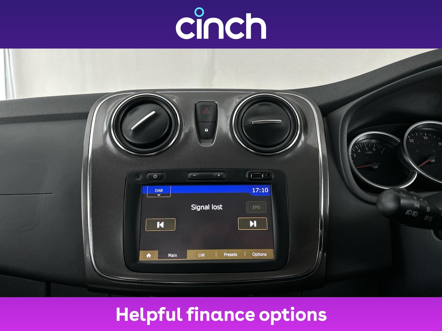 Used Dacia Sandero Stepway 2017 for sale - 76804311: Photo 17