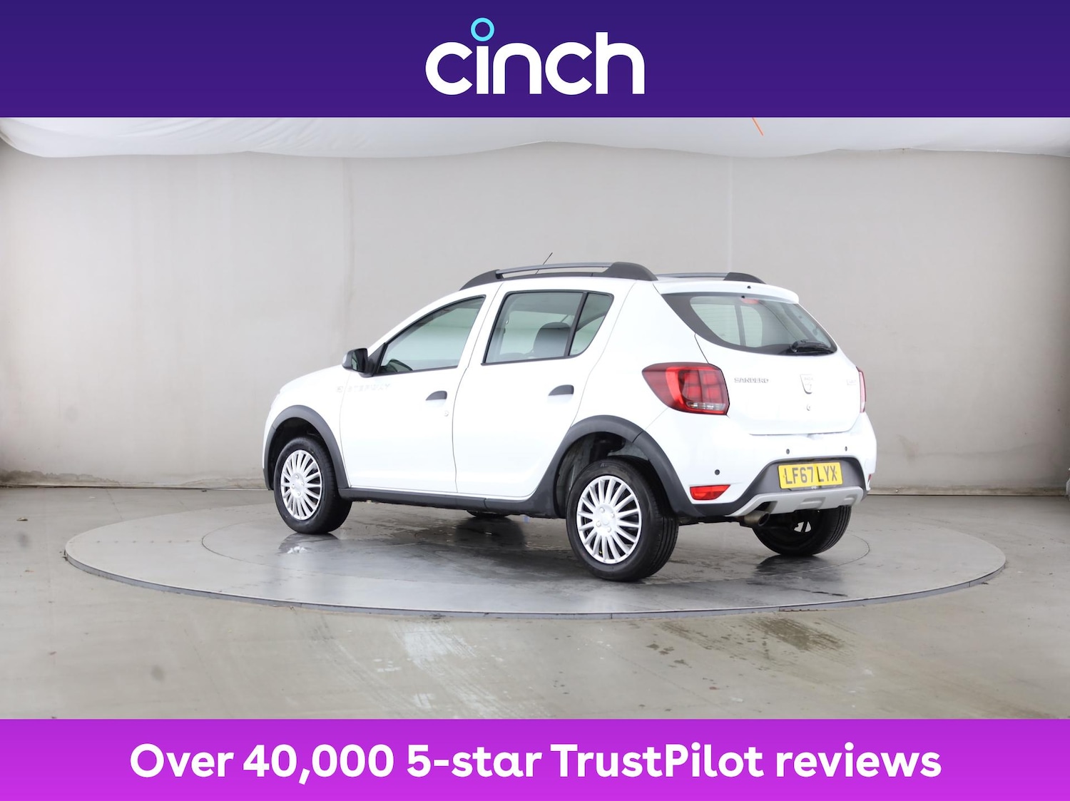 Used Dacia Sandero Stepway 2017 for sale - 76804311: Photo 6