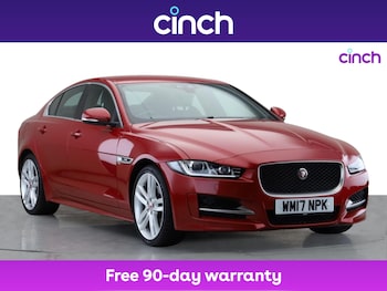 Used Jaguar XE 2017 for sale - 76569168: Photo