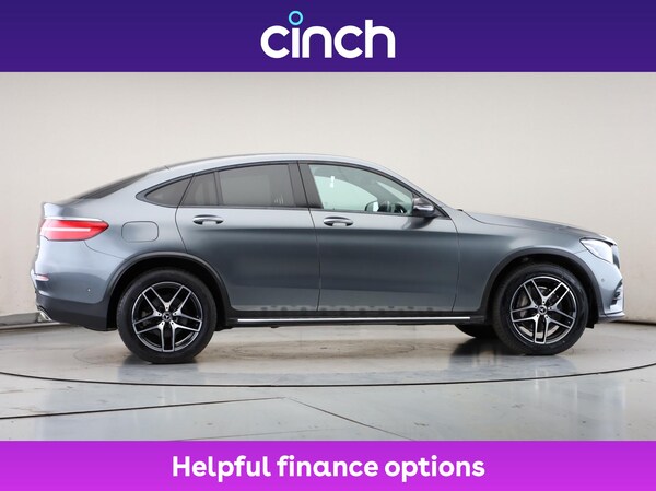Used Mercedes-Benz GLC 2018 for sale - 76133296: Photo 2