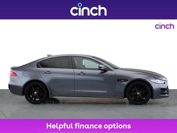 Used Jaguar XE 2018 for sale - 76318531: Photo 2