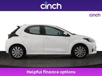 Used Toyota Yaris 2022 for sale - 76248756: Photo 2