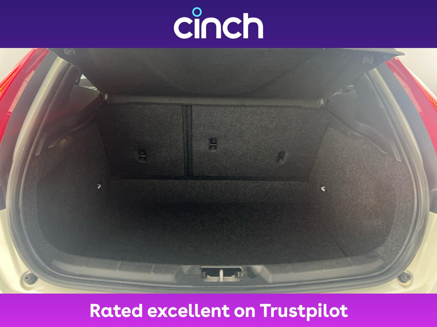 Used Volvo V40 2019 for sale - 76623746: Photo 21