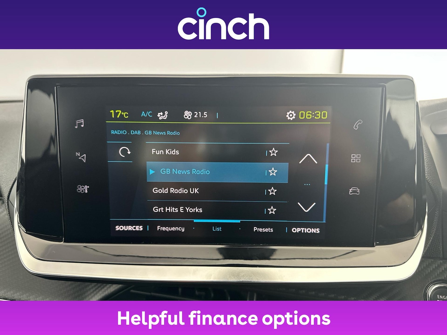 Used Peugeot 2008 2022 for sale - 76453180: Photo 30