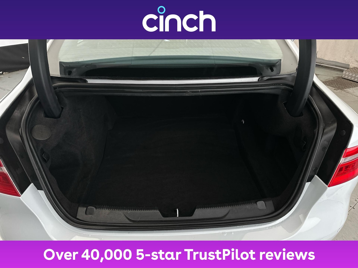 Used Jaguar XE 2019 for sale - 76670237: Photo 21