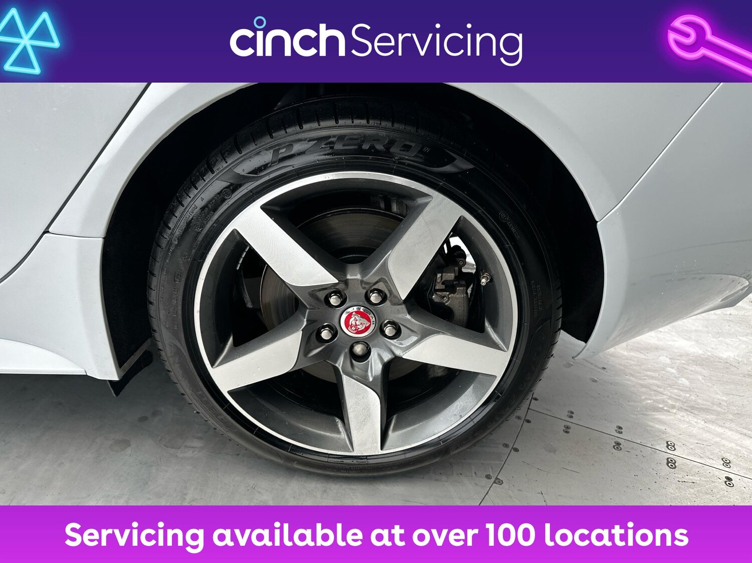 Used Jaguar XE 2019 for sale - 76670237: Photo 26